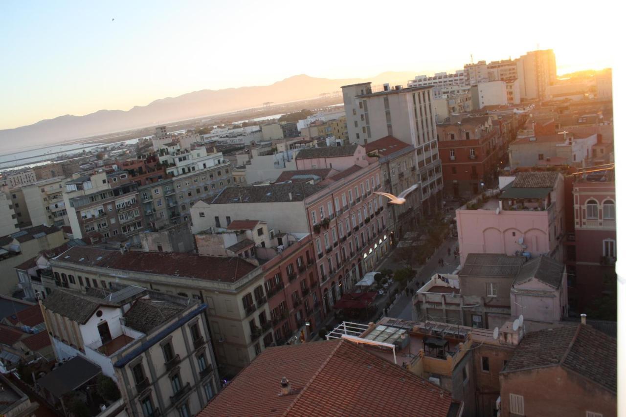 Vista Suites - Piazza Yenne Cagliari Luaran gambar